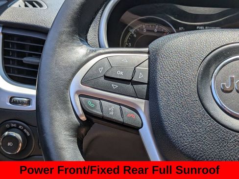 Used 2016 Jeep Cherokee Limited w/ Trailer Tow Group AWD/4WD image 17