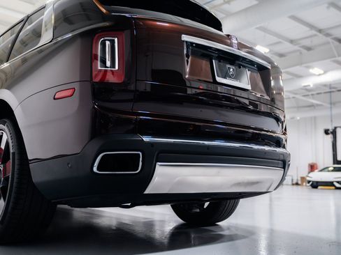 Used 2023 Rolls-Royce Cullinan AWD/4WD image 39