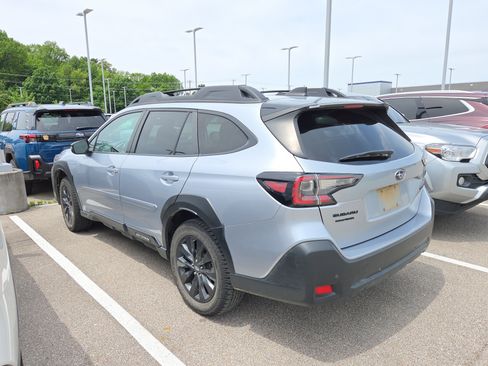 Used 2024 Subaru Outback Onyx Edition AWD/4WD image 5