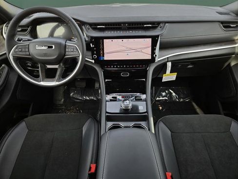 New 2026 Jeep Grand Cherokee Altitude RWD image 21