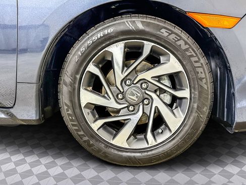 Used 2018 Honda Civic EX image 31