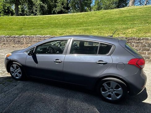 Used 2016 Kia Forte LX FWD image 5