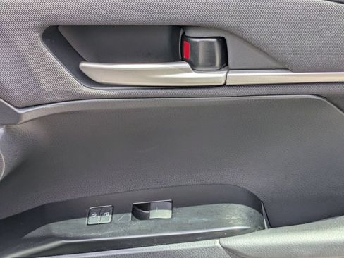 Used 2025 Toyota Camry LE FWD image 34