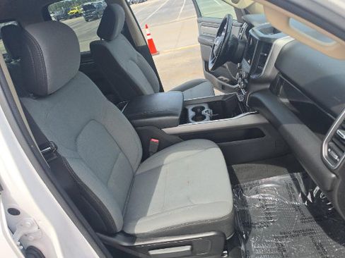 Used 2020 RAM 1500 Big Horn AWD/4WD image 5