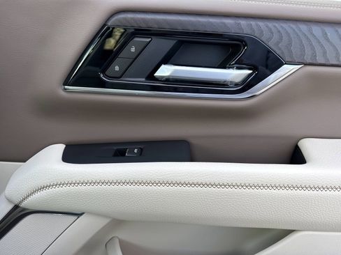 New 2026 GMC Yukon Denali w/ Denali Reserve Package image 19