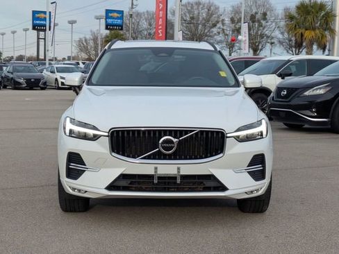 Used 2022 Volvo XC60 B5 Momentum image 8