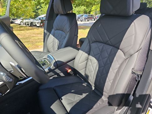 New 2027 BMW X7 xDrive40i w/ M Sport Package AWD/4WD image 15