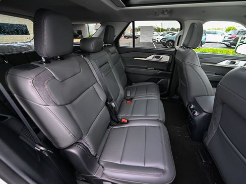 New 2026 Ford Explorer Active w/ Active Comfort Package AWD/4WD image 25