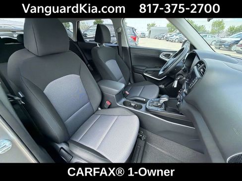 Certified 2025 Kia Soul LX FWD image 27