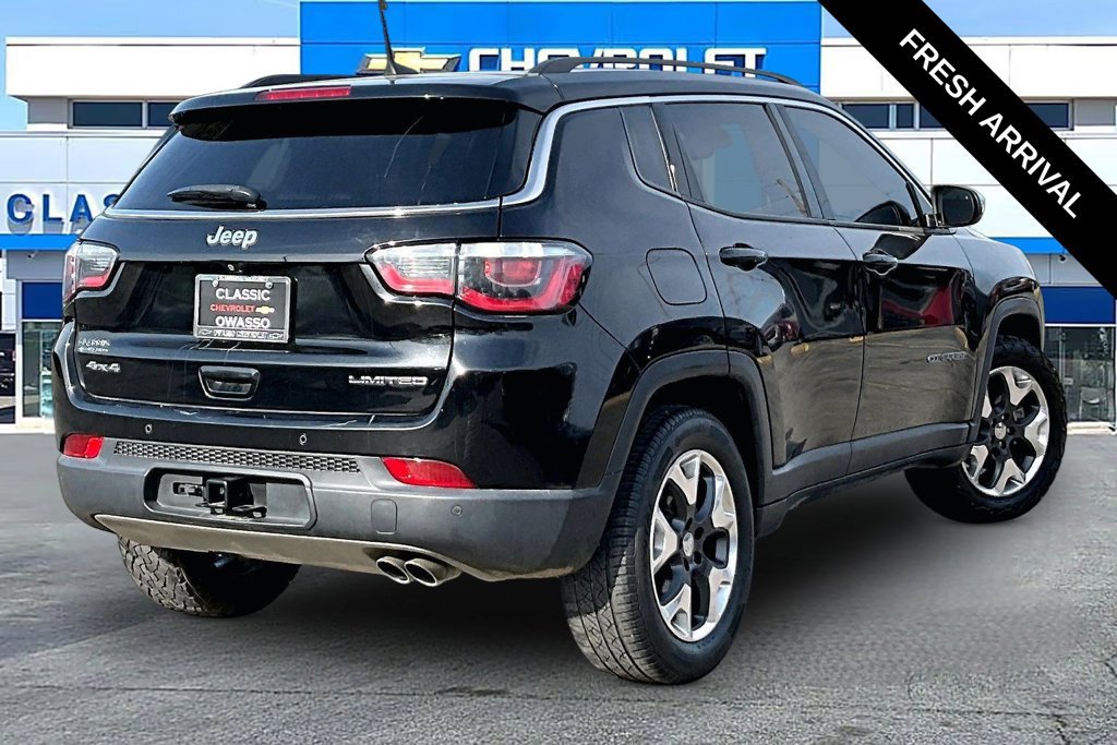 Used 2018 Jeep Compass Limited AWD/4WD image 18