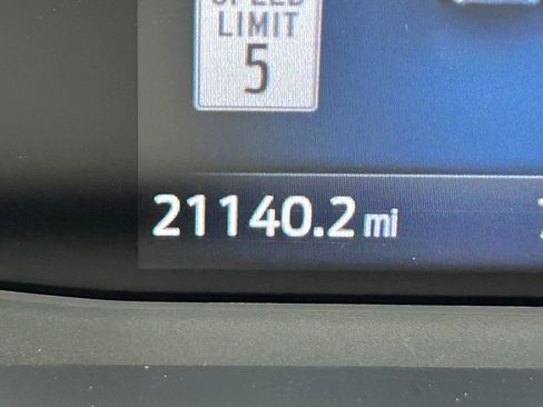 Used 2025 Ford Escape ST-Line w/ Tech Pack #1 FWD image 12