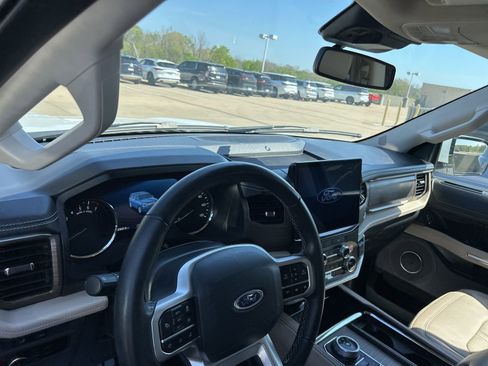 Used 2024 Ford Expedition Limited image 52