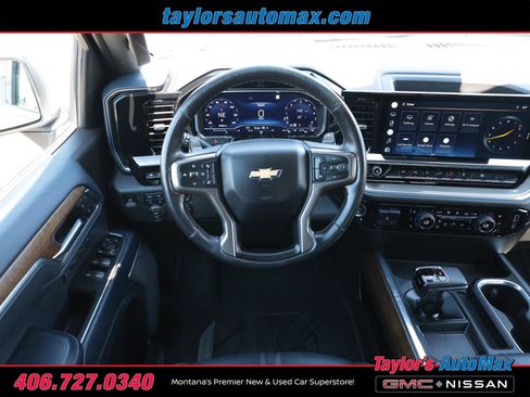 Used 2022 Chevrolet Silverado 1500 High Country w/ High Country Premium Package AWD/4WD image 44