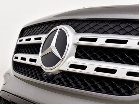 Certified 2023 Mercedes-Benz GLB 250 image 4