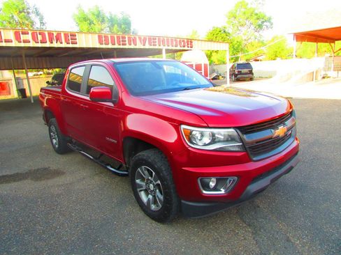 Used 2017 Chevrolet Colorado Z71 image 3
