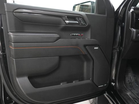 Used 2023 GMC Sierra 1500 AT4 w/ AT4 Premium Package AWD/4WD image 19