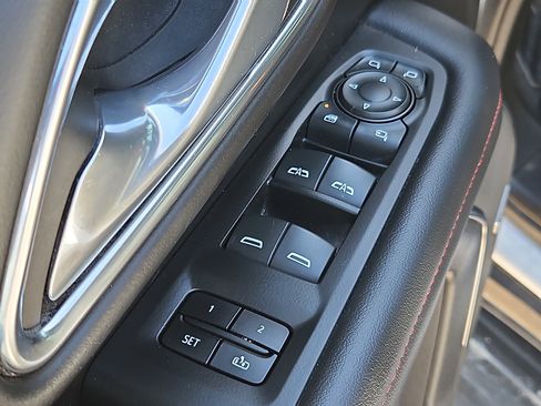 Used 2023 Chevrolet Tahoe RST w/ Luxury Package AWD/4WD image 13