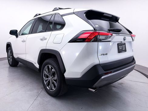 Used 2022 Toyota RAV4 Limited AWD/4WD image 12