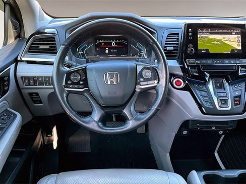Used 2018 Honda Odyssey Elite image 8