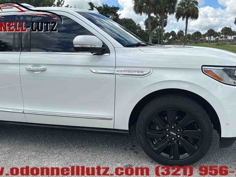 Used 2024 Lincoln Navigator L Reserve AWD/4WD image 7