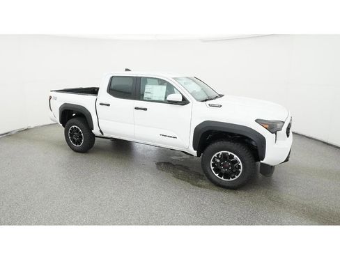 New 2025 Toyota Tacoma TRD Off-Road AWD/4WD image 12