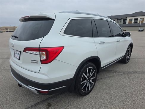 Used 2021 Honda Pilot Touring image 13