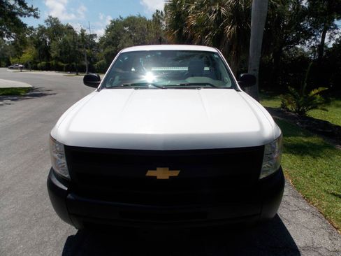 Used 2013 Chevrolet Silverado 1500 W/T RWD image 9