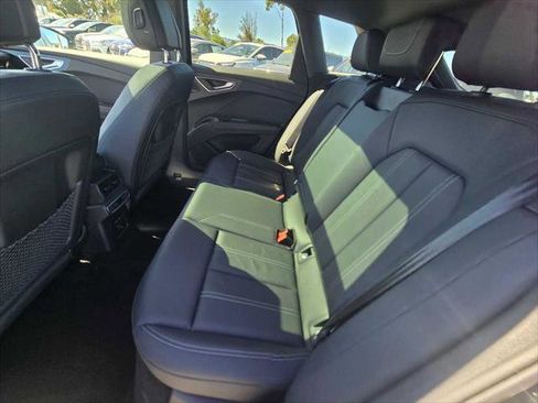 Used 2023 Audi Q4 e-tron Premium Plus w/ Premium Plus image 22