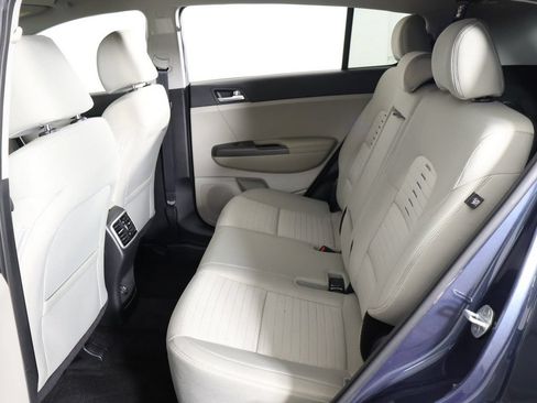 Used 2022 Kia Sportage LX w/ LX AWD Value Edition Package image 32
