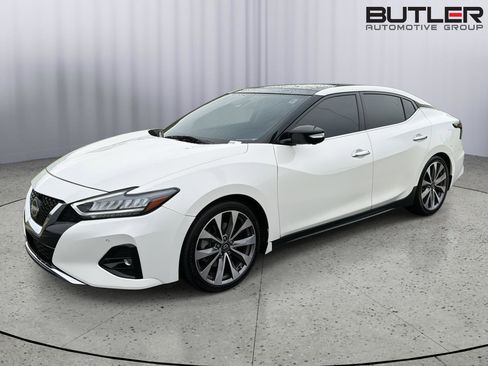 Used 2023 Nissan Maxima Platinum w/ Sport Mat Group FWD image 2