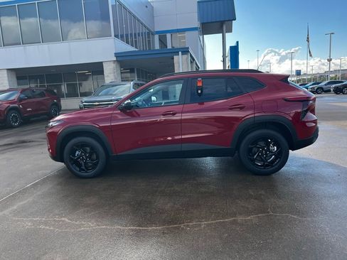 New 2026 Chevrolet Trax LT w/ Sunroof Package image 19