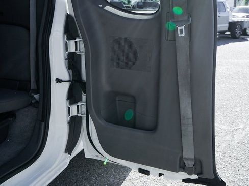 Used 2016 Nissan Frontier S image 19