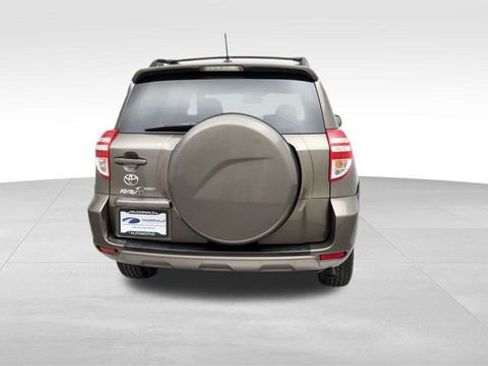 Used 2011 Toyota RAV4 2WD image 3