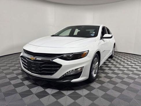 Used 2024 Chevrolet Malibu LT FWD image 1