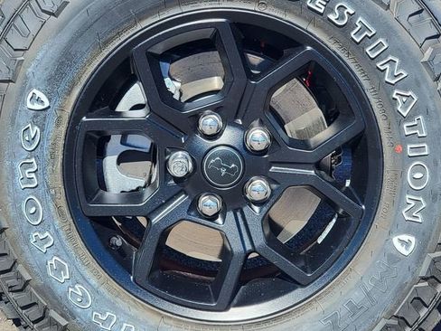 New 2026 Jeep Gladiator Sport AWD/4WD image 17