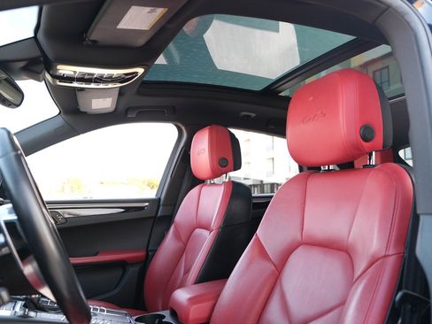 Used 2018 Porsche Macan GTS image 17