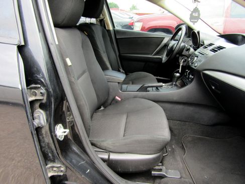 Used 2012 MAZDA MAZDA3 i Touring image 27