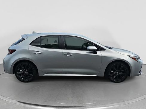 Used 2024 Toyota Corolla XSE FWD image 3