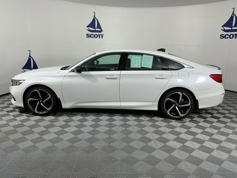 Used 2022 Honda Accord Sport image 4