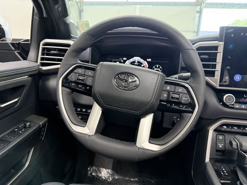 Used 2026 Toyota Tundra Platinum AWD/4WD image 12