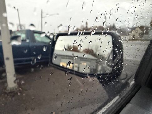 Used 2019 GMC Sierra 1500 SLT image 18