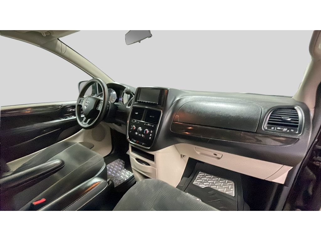 Used 2017 Dodge Grand Caravan SE w/ Power Window Group FWD image 19