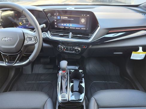 New 2026 Chevrolet Trax RS w/ Sunroof Package image 12