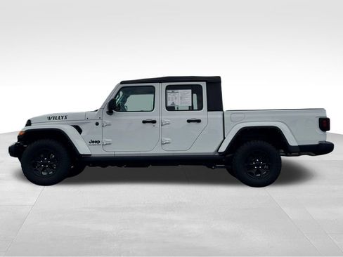 Used 2022 Jeep Gladiator Sport AWD/4WD image 4