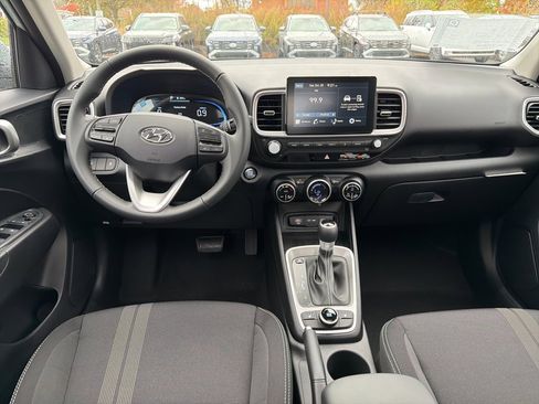 New 2026 Hyundai Venue SEL image 18