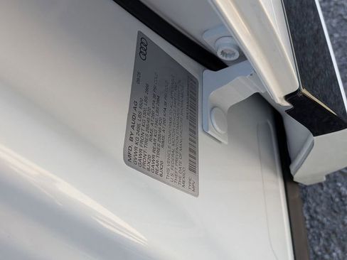 Used 2025 Audi Q5 Prestige AWD/4WD image 26