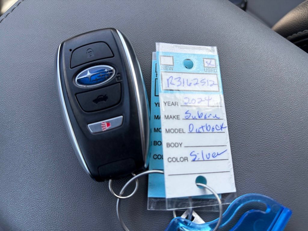 Used 2024 Subaru Outback Limited AWD/4WD image 41