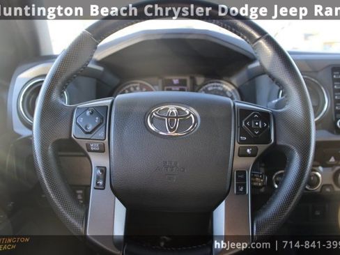 Used 2023 Toyota Tacoma TRD Sport image 27