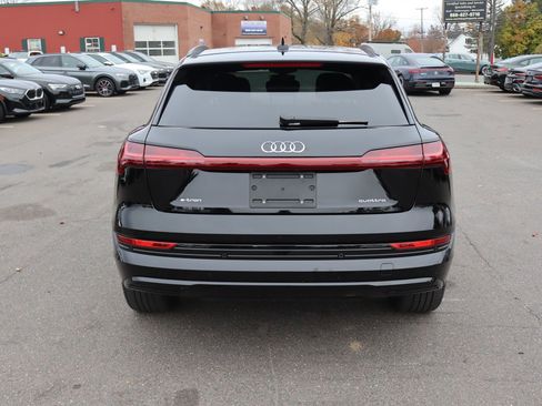 Used 2021 Audi e-tron Premium w/ Convenience Plus Package image 6