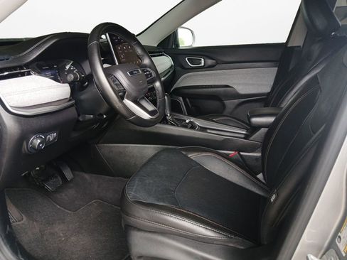 Used 2022 Jeep Compass Latitude AWD/4WD image 19